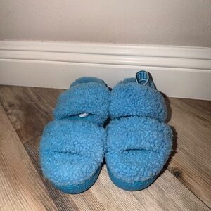 UGG Women's Blue Fuzzy Sherpa Slide Slippers